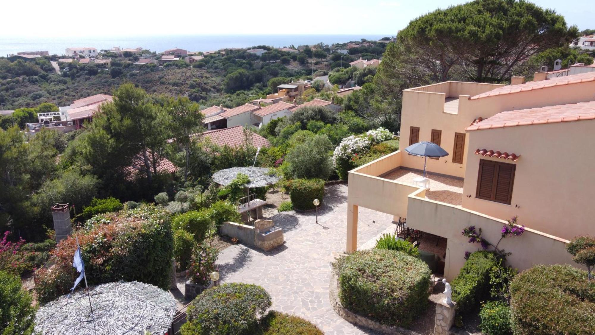 Da Tziu Giuliu - Due Passi Dalla Cala Villa Torre dei Corsari Exterior photo