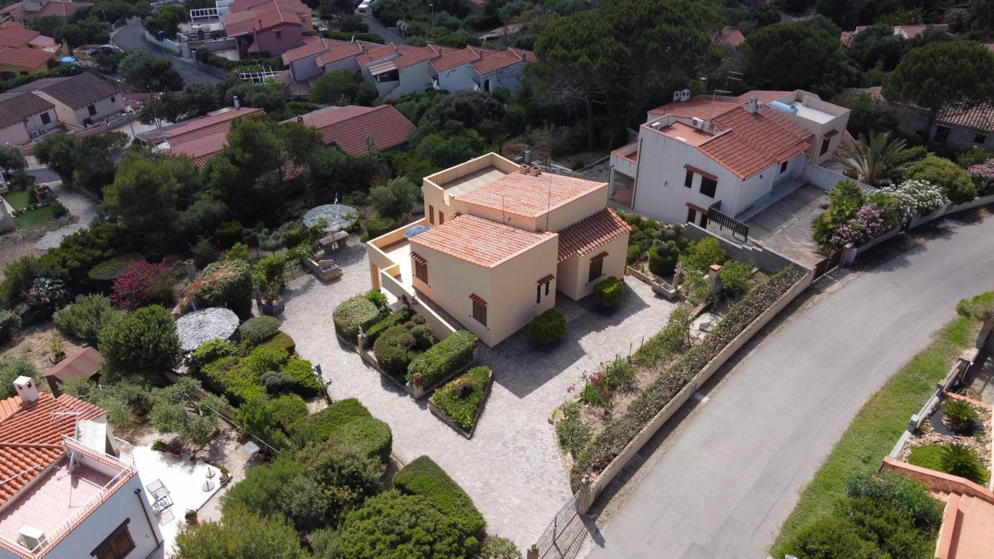 Da Tziu Giuliu - Due Passi Dalla Cala Villa Torre dei Corsari Exterior photo